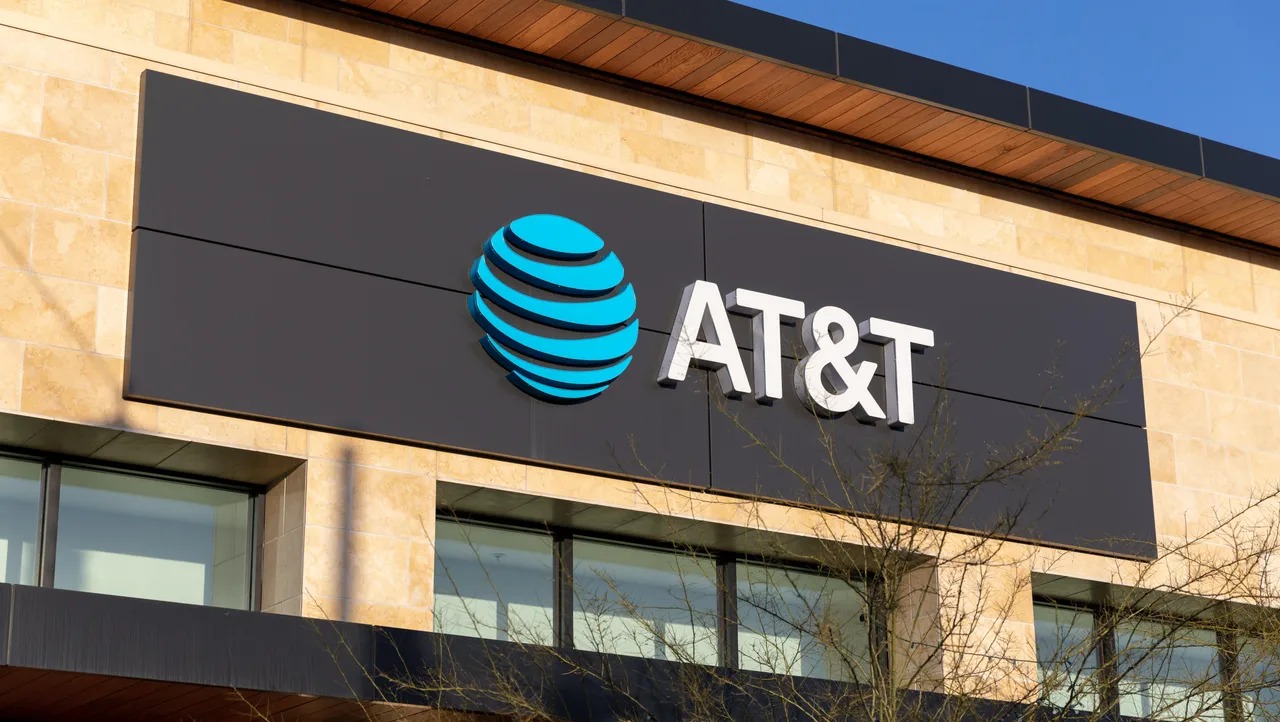 AT&T Outlines Satellite Integration Strategy for Rural Connectivity - Satellite news article by Wireless Federation covering telecommunications industry insights